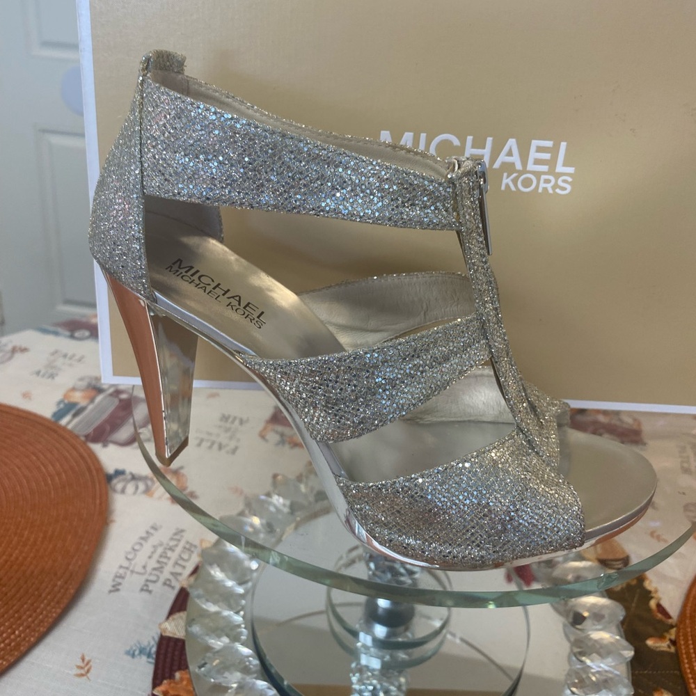 Michael Kors 9.5Berkley T-strap zip detail silver glitter high heel sandals
NIB